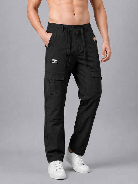 Men’s black baggy cargo jogger pants by Trekyoo