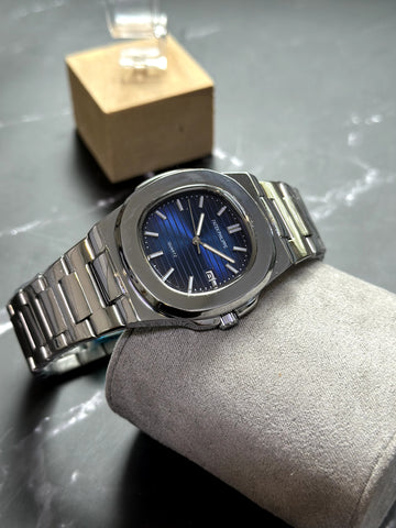 Patek Philippe Nautilus Blue Dial Men's Stainless Steel Watch (Quartz)